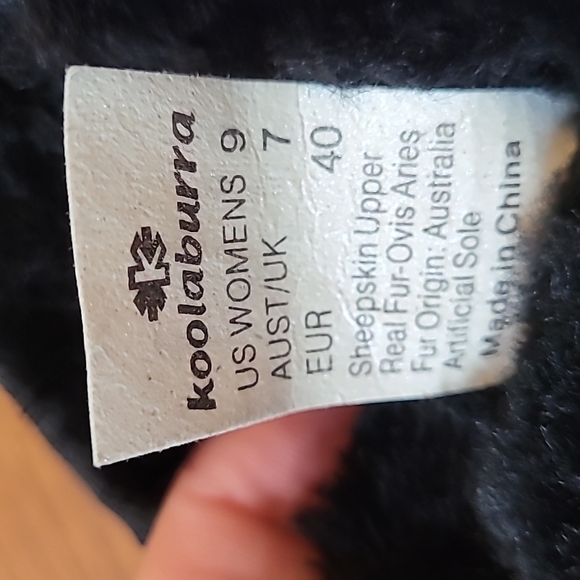Koolaburra black shearling boots size 9 - Picture 4 of 5